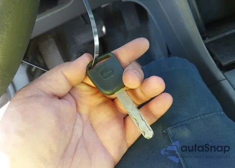 2005 Honda Accord Lx z USA, uszkodzony, nr VIN 1HGCM56475A015381